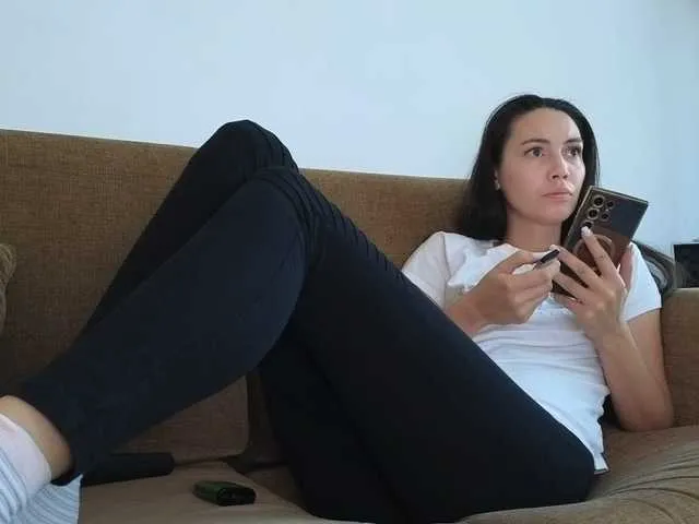 HoneyNSir – webcam model profile photo Image 18
