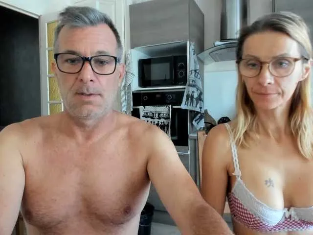 DoriDeluxe66 – webcam model profile photo Image 7