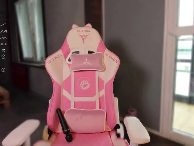 saelivrae – webcam model profile photo Image 8