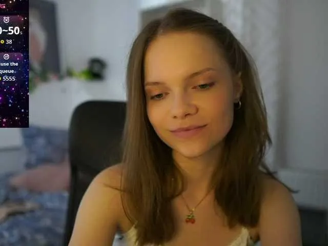 Linnea – webcam model profile photo Image 11