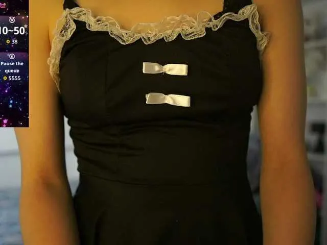 Linnea – webcam model profile photo Image 9