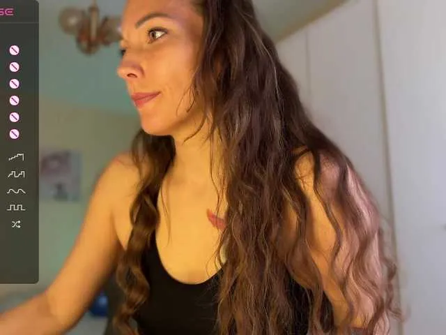 Naughty-Mari Image 6