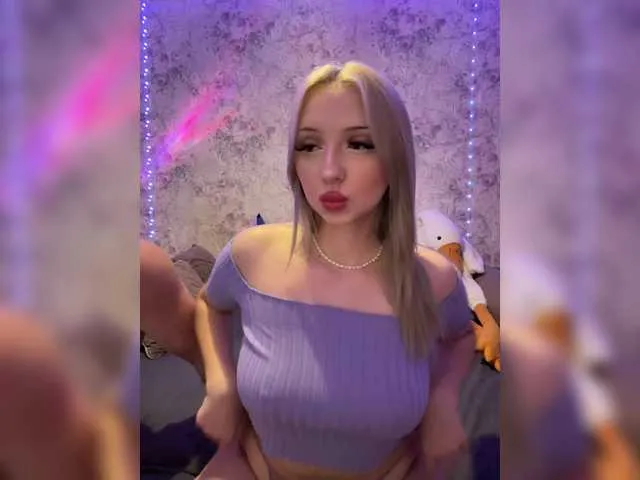 _taylormoon – webcam model profile photo Image 18