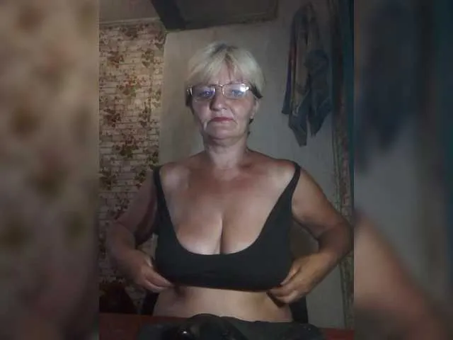 bambi_lu – webcam model profile photo Image 10