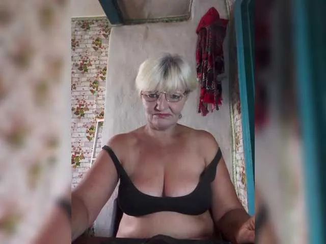 bambi_lu – webcam model profile photo Image 15