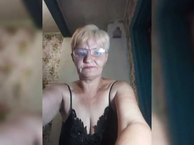 bambi_lu – webcam model profile photo Image 3