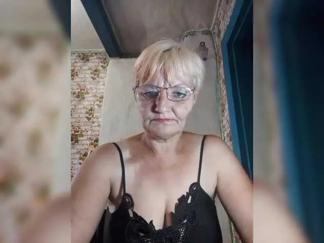 bambi_lu – webcam model profile photo Image 4