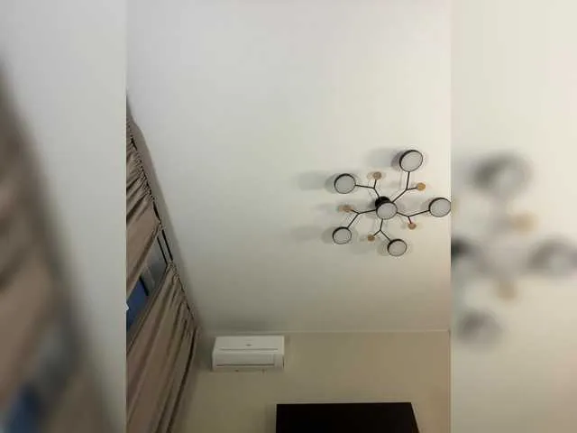 demieliss – webcam model profile photo Image 16