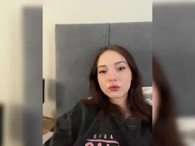 demieliss – webcam model profile photo Image 9