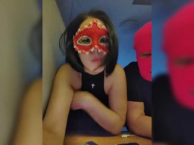 zui_lu – webcam model profile photo Image 4