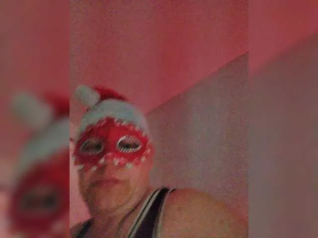 zui_lu – webcam model profile photo Image 5