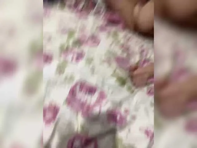 raisawetsx – webcam model profile photo Image 11