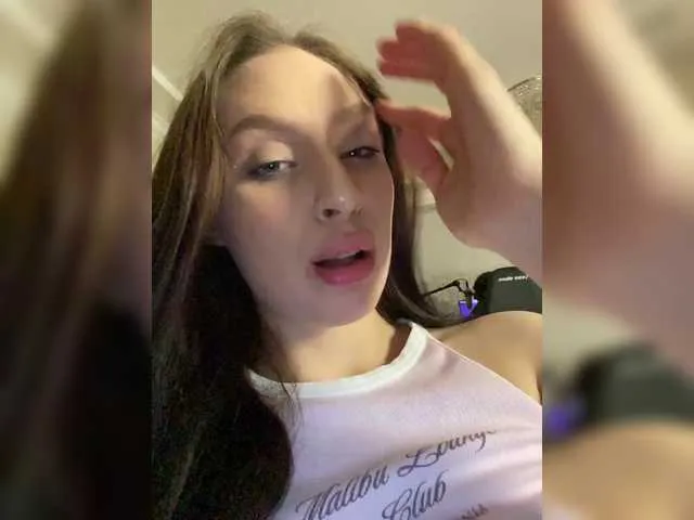 hina_porn – webcam model profile photo Image 17