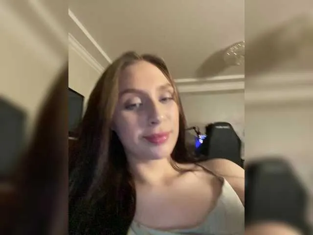 hina_porn – webcam model profile photo Image 19