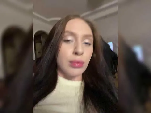 hina_porn – webcam model profile photo Image 5
