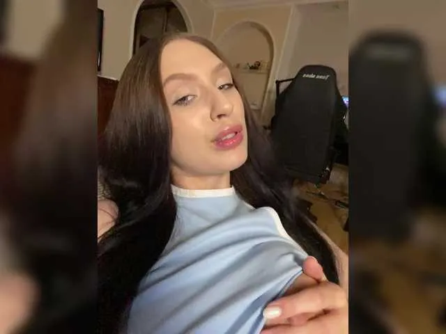 hina_porn – webcam model profile photo Image 7