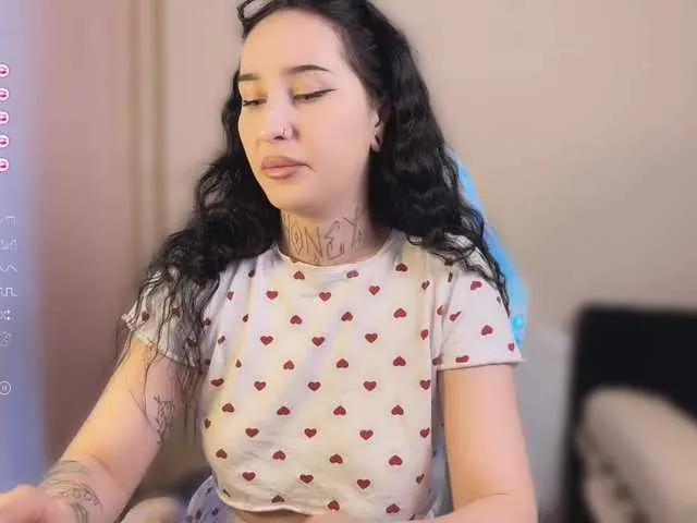 shinyways – webcam model profile photo Image 3