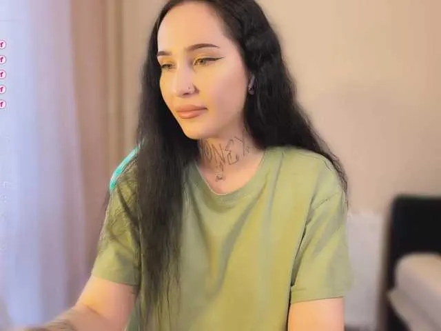 shinyways – webcam model profile photo Image 7