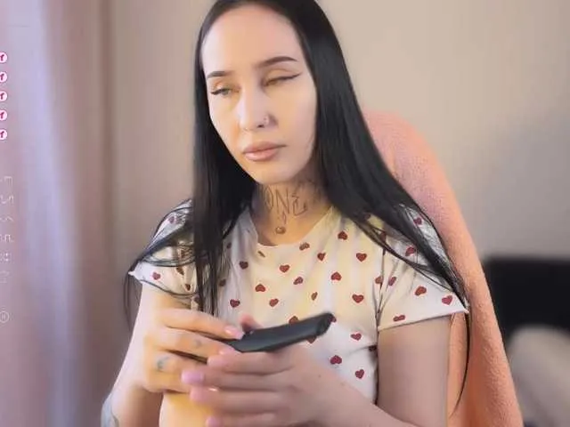 shinyways – webcam model profile photo Image 8