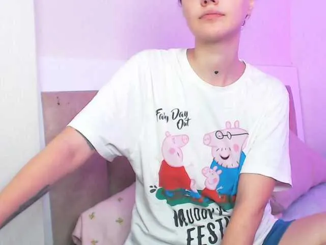 Linnea – webcam model profile photo Image 15