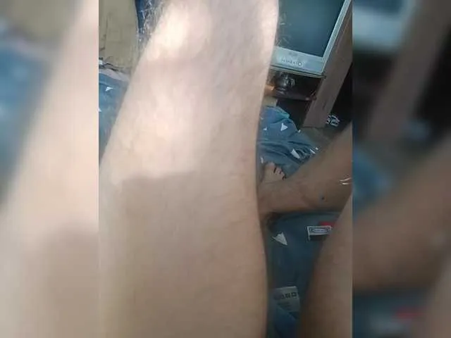 diffgirls1-1 – webcam model profile photo Image 5