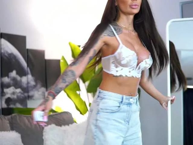 karla_al1_ – webcam model profile photo Image 16