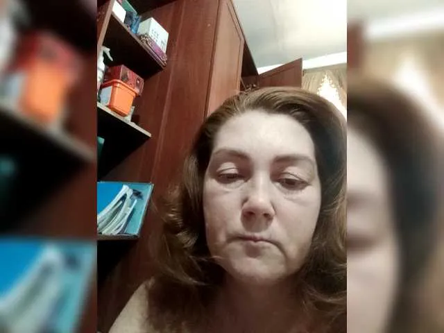 Linnea – webcam model profile photo Image 13