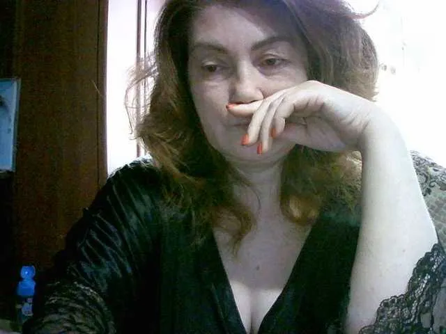 Linnea – webcam model profile photo Image 8