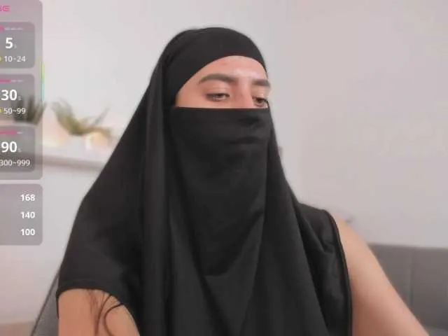 little_v1rgin_angel – webcam model profile photo Image 7