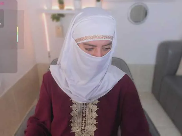 little_v1rgin_angel – webcam model profile photo Image 9