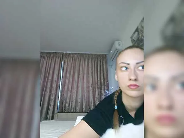 hina_porn – webcam model profile photo Image 2