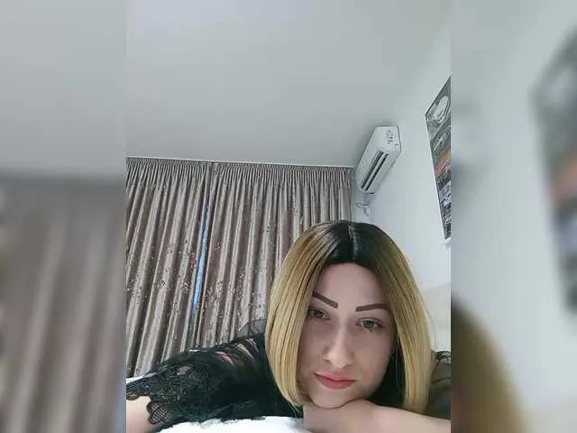 hina_porn – webcam model profile photo Image 9