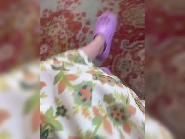 alana15 – webcam model profile photo Image 6