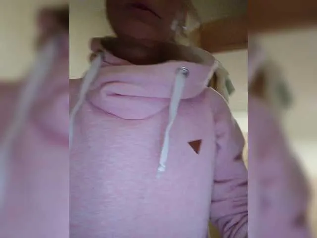 alana15 – webcam model profile photo Image 10