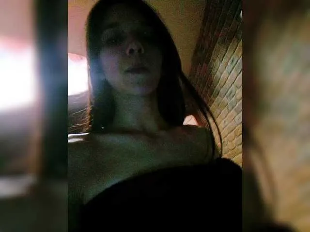 WhoreRobot – webcam model profile photo Image 6