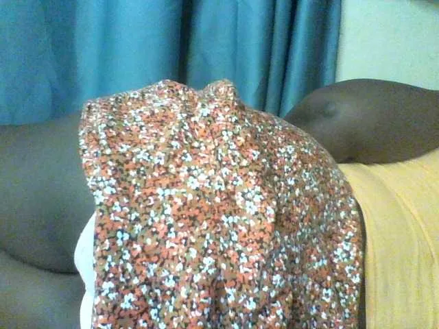 angelstonne_ – webcam model profile photo Image 12