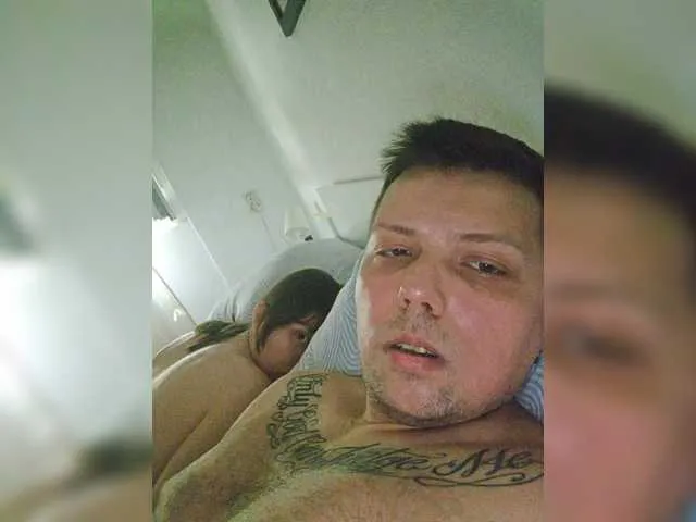 VIKITOMMY – webcam model profile photo Image 10