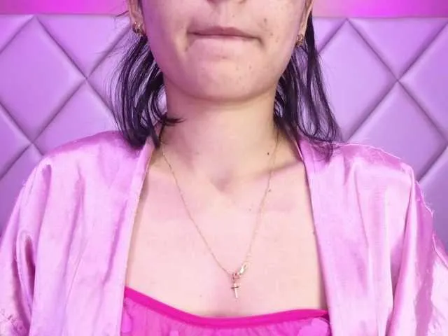 Elena-G – webcam model profile photo Image 15