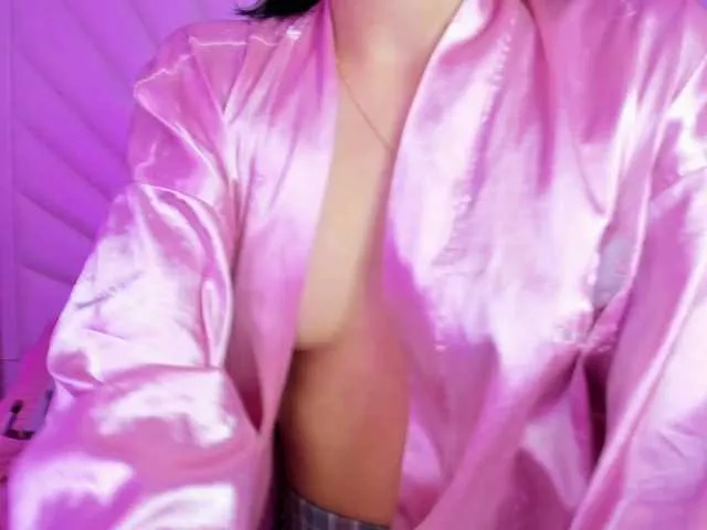 Elena-G – webcam model profile photo Image 9