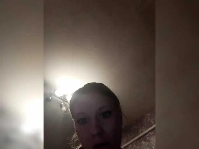 SssMmm69 – webcam model profile photo Image 2