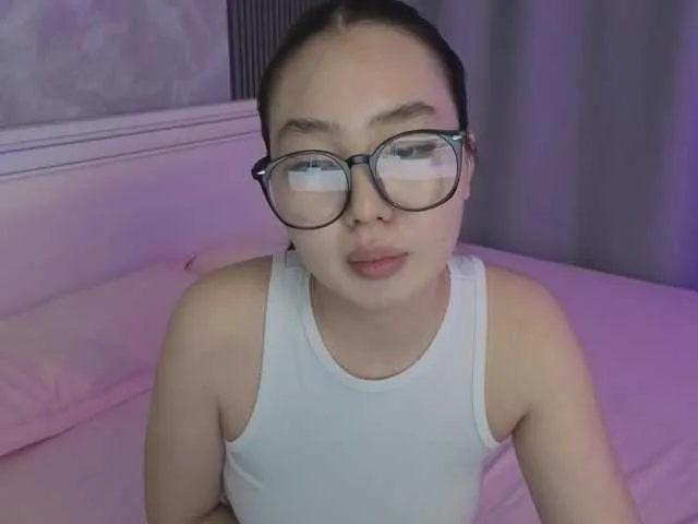 KylieSolo – webcam model profile photo Image 16