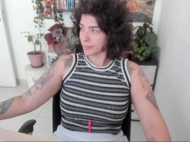 bambi_lu – webcam model profile photo Image 2