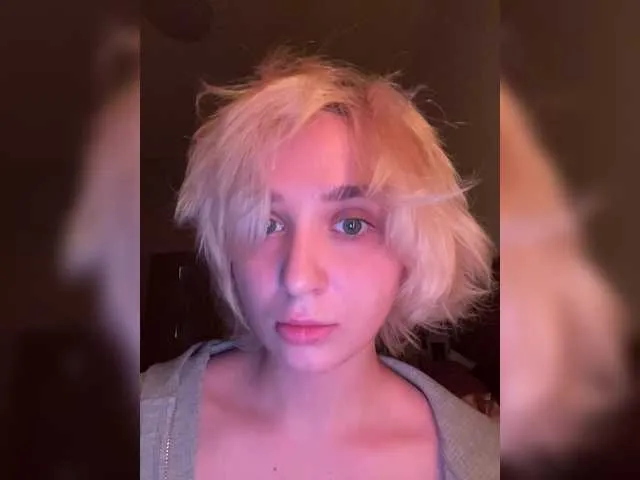 brunetteofyourdreams – webcam model profile photo Image 13