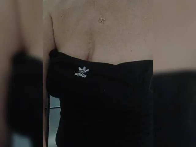 bambi_lu – webcam model profile photo Image 2