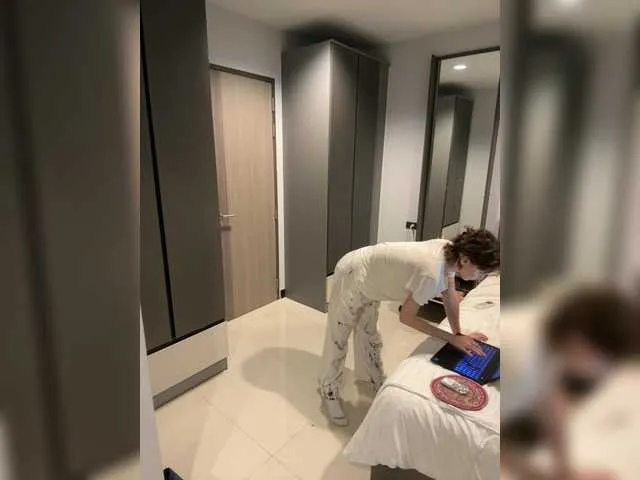 sigmasian – webcam model profile photo Image 4