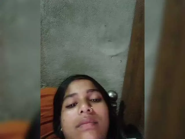 bambi_lu – webcam model profile photo Image 15