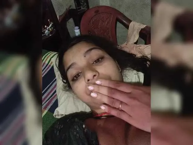 bambi_lu – webcam model profile photo Image 8