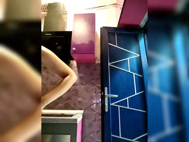 bambi_lu – webcam model profile photo Image 9