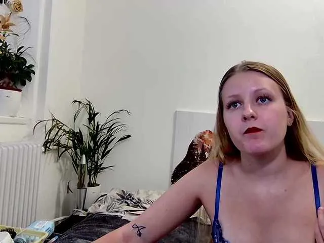 iki_mei – webcam model profile photo Image 13