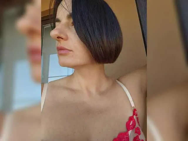 LoversPro – webcam model profile photo Image 13